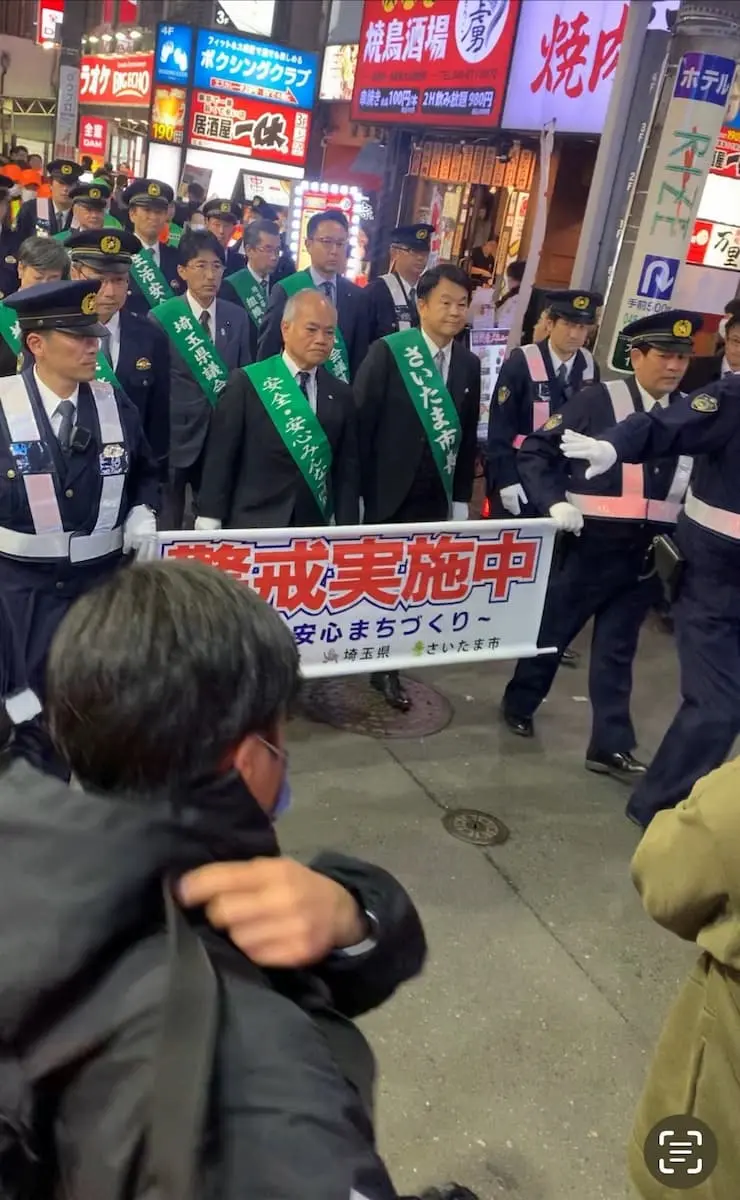 埼玉市與 Jumbo Taxi 合作進行南岸巡邏。