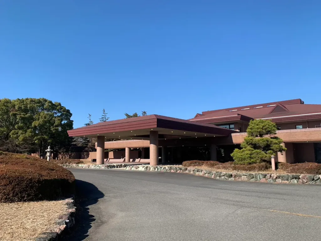 Momori Country Club | Jumbo taxis and wagons for five or more passengers from Tokyo and Saitama to all over Japan and airports.