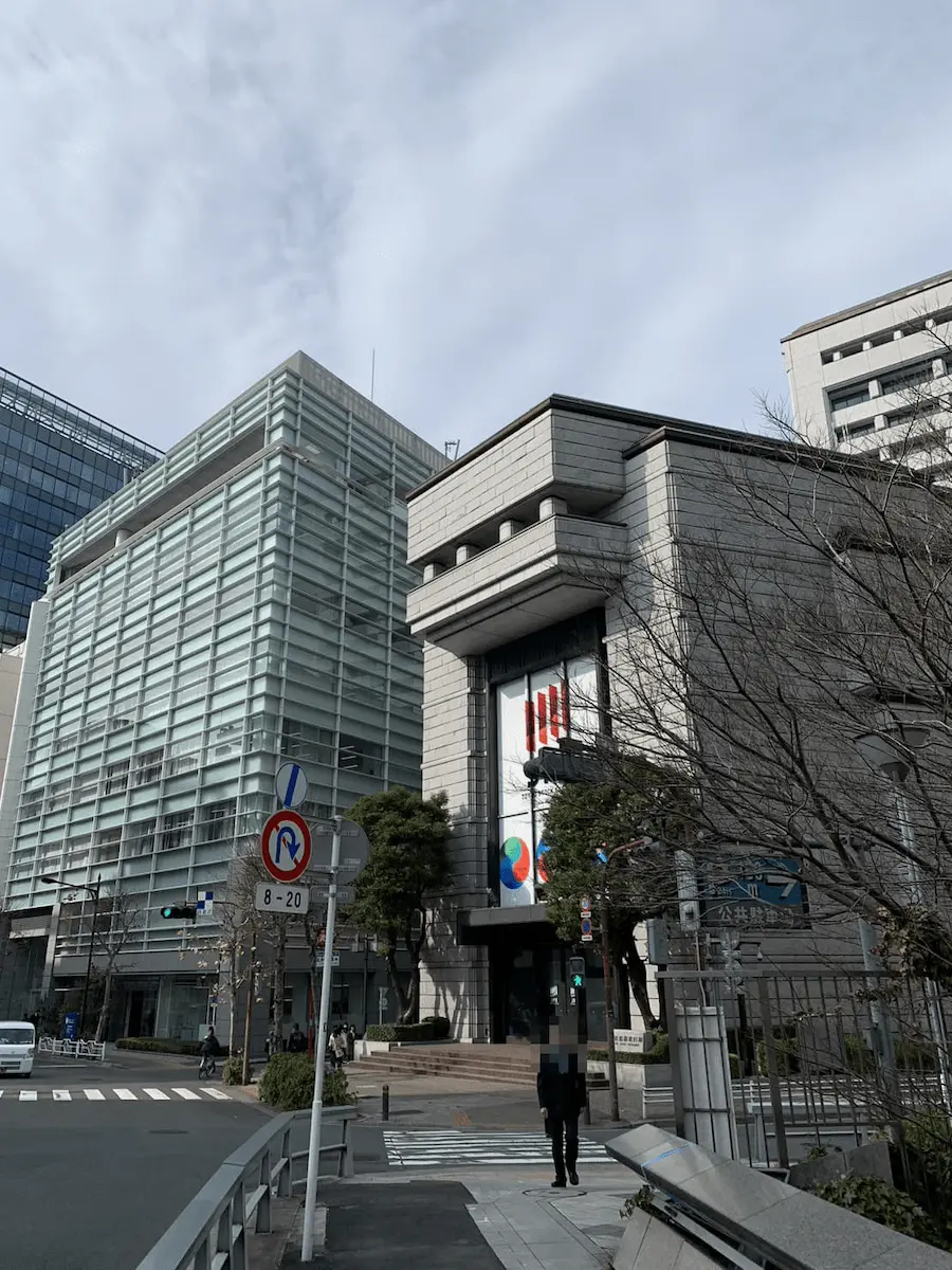 中国から東京への観光送迎に使用されるジャンボタクシー