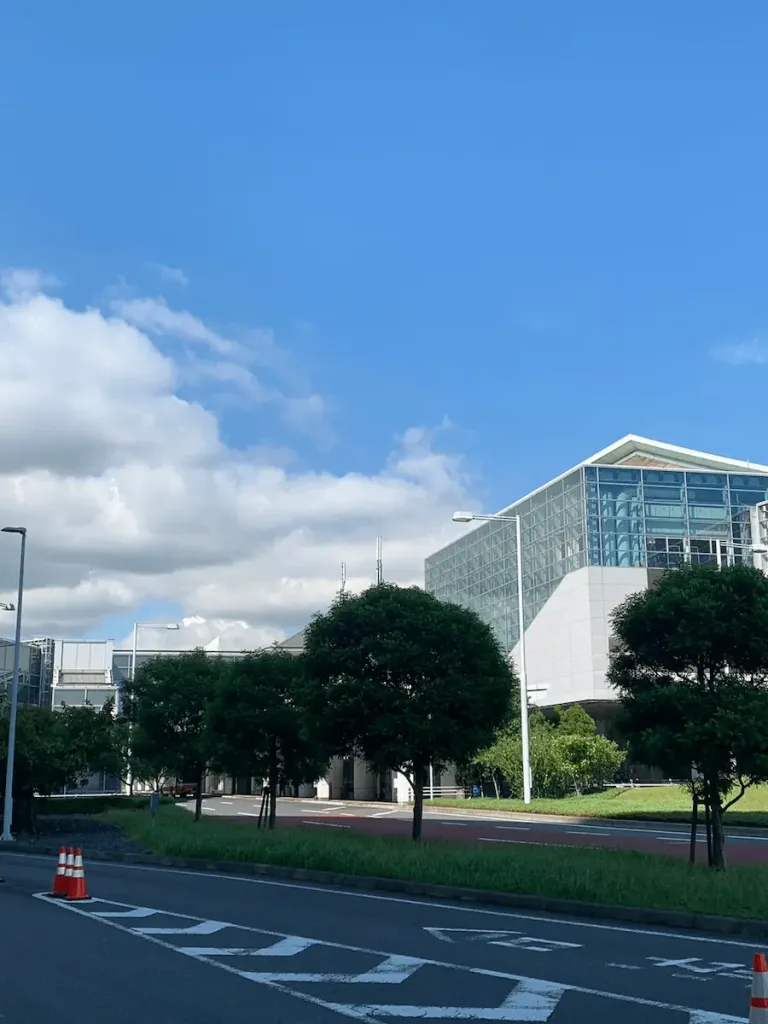 하네다공항 제3터미널 6|1인부터 5인 이상, 9인까지 탑승 가능한 점보택시, 승합차 택시로 도쿄, 사이타마에서 일본 전국 및 공항까지 이동합니다.