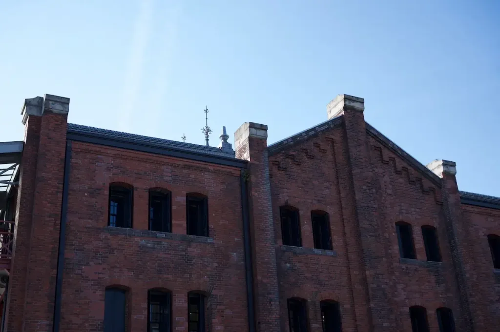 Yokohama Red Brick Warehouse 2 | Jumbo and wagon taxis for 1, 5 or more people and up to 9 passengers from Tokyo and Saitama to all over Japan and airports.