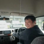 役員専用の運転手派遣サービスを提供するジャンボタクシーのドライバー