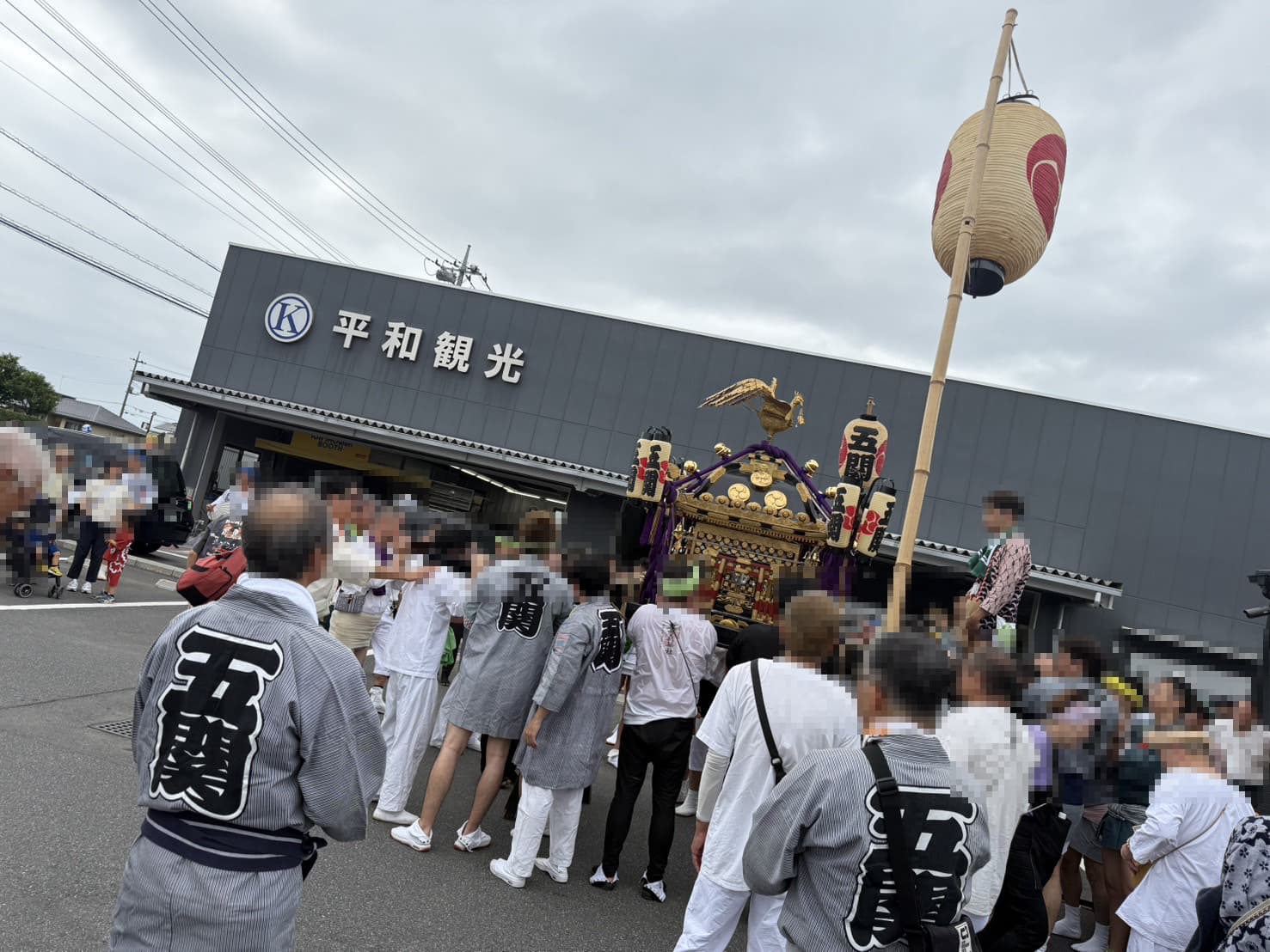 Parking lot of Heiwa Kanko where the portable shrines of the Yakumo Festival and Shirahoe Summer Festival rest